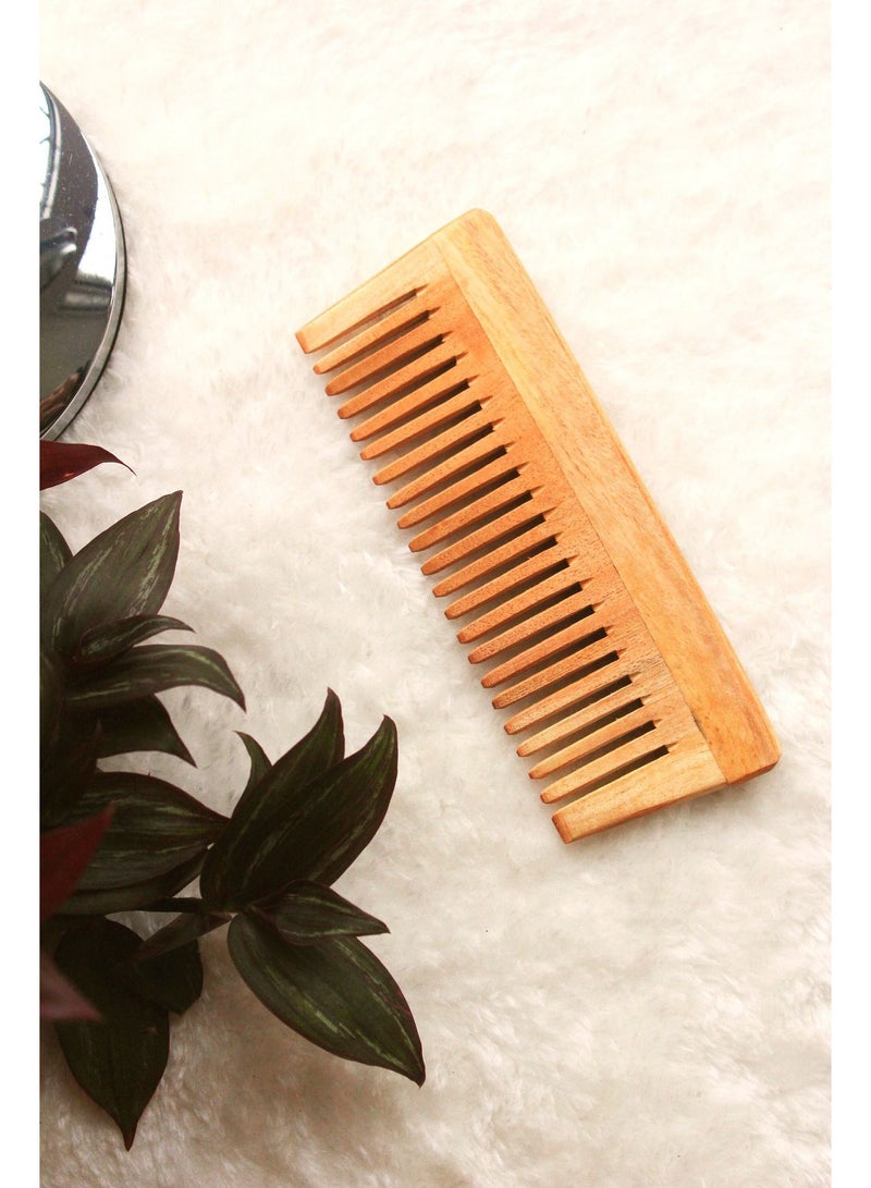 تبدأ العناية بشعرك بالأساسيات المناسبة. قبعة من الساتان + مشط - Image 4